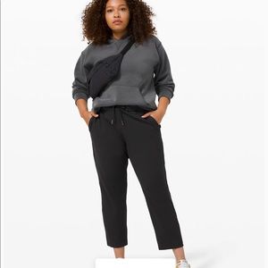 Lulu on the fly pant